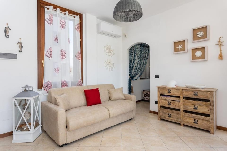 ALGHERO- Beautiful house in the center with balcony and AC Apartment in Alghero