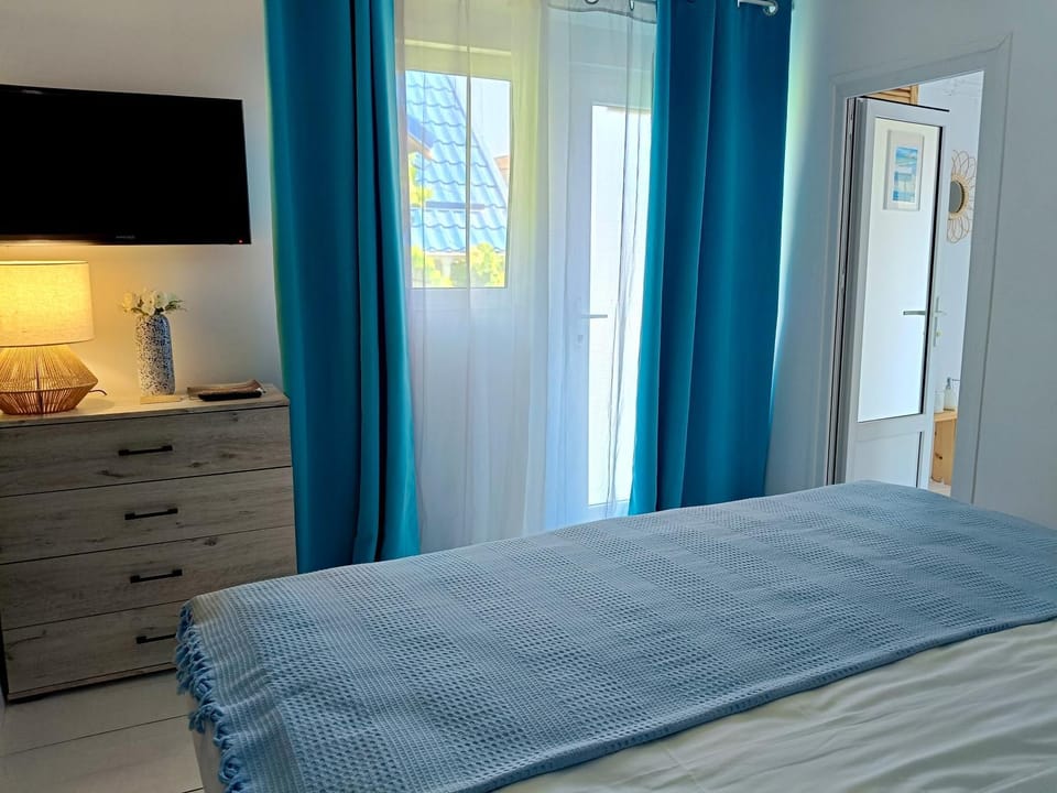 Blue Paradise Apartment by Casa Băbica Apartment in Constanța County