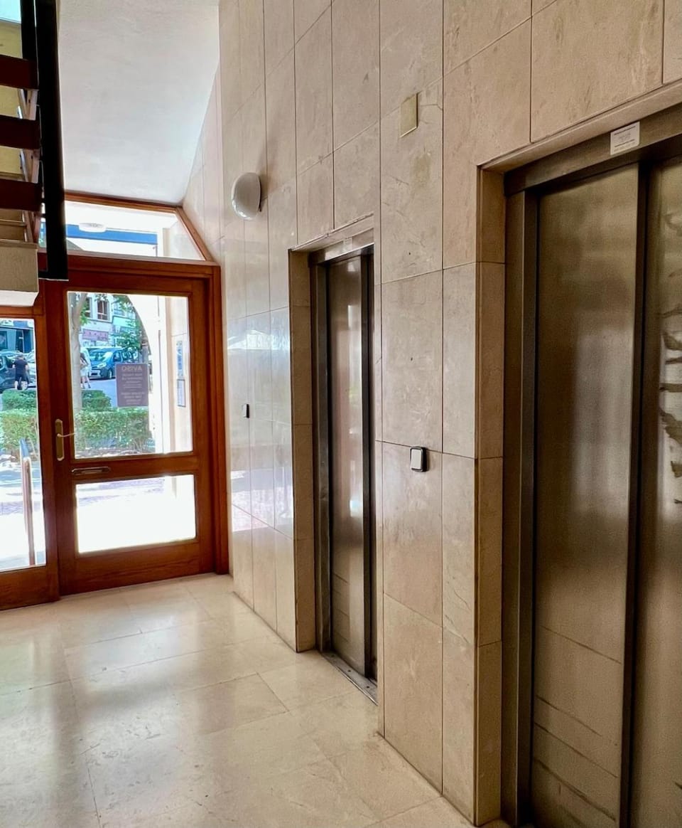 Escapada Ideal en Centro de Calpe, Piscina y 3 min de la Playa Apartment in Calp
