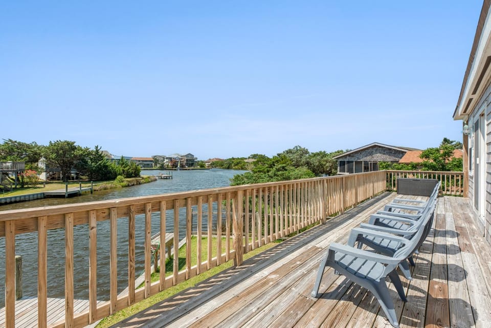 Surfn Sound House in Avon