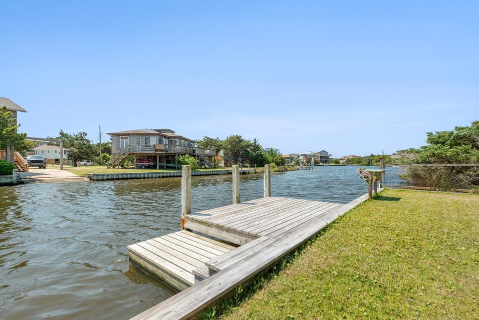 Surfn Sound House in Avon