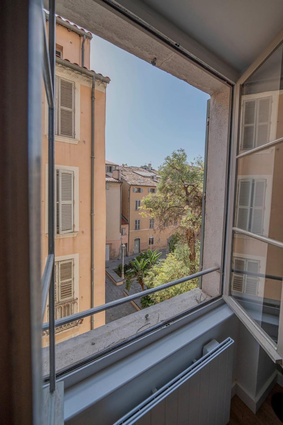 View (from property/room), City view