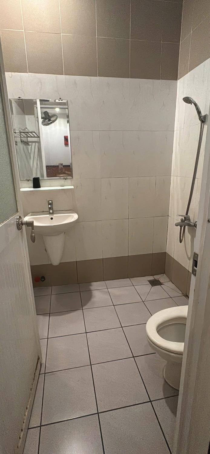 khách sạn gia hân Hotel in Ho Chi Minh City