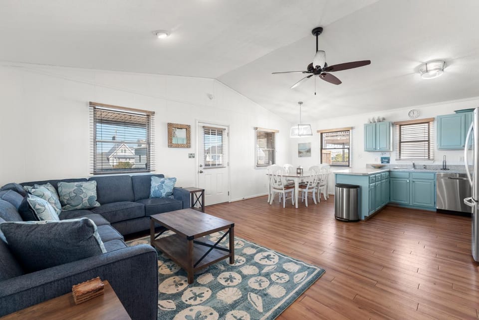 Tanfastic House in Kill Devil Hills