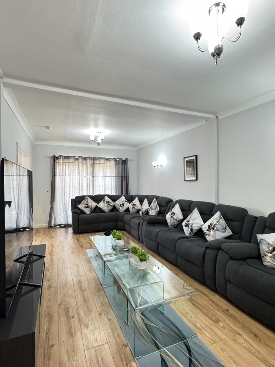 TV and multimedia, Living room, Seating area