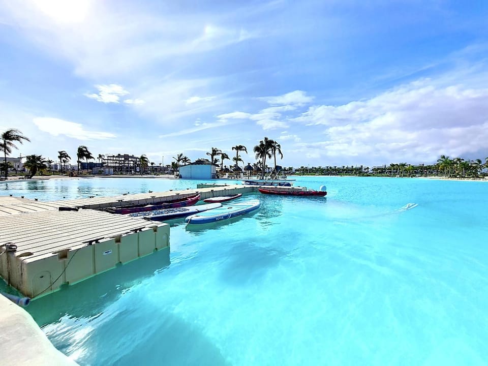 Beach, Swimming pool