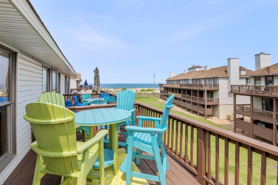 The Blue Pelican House in Kitty Hawk