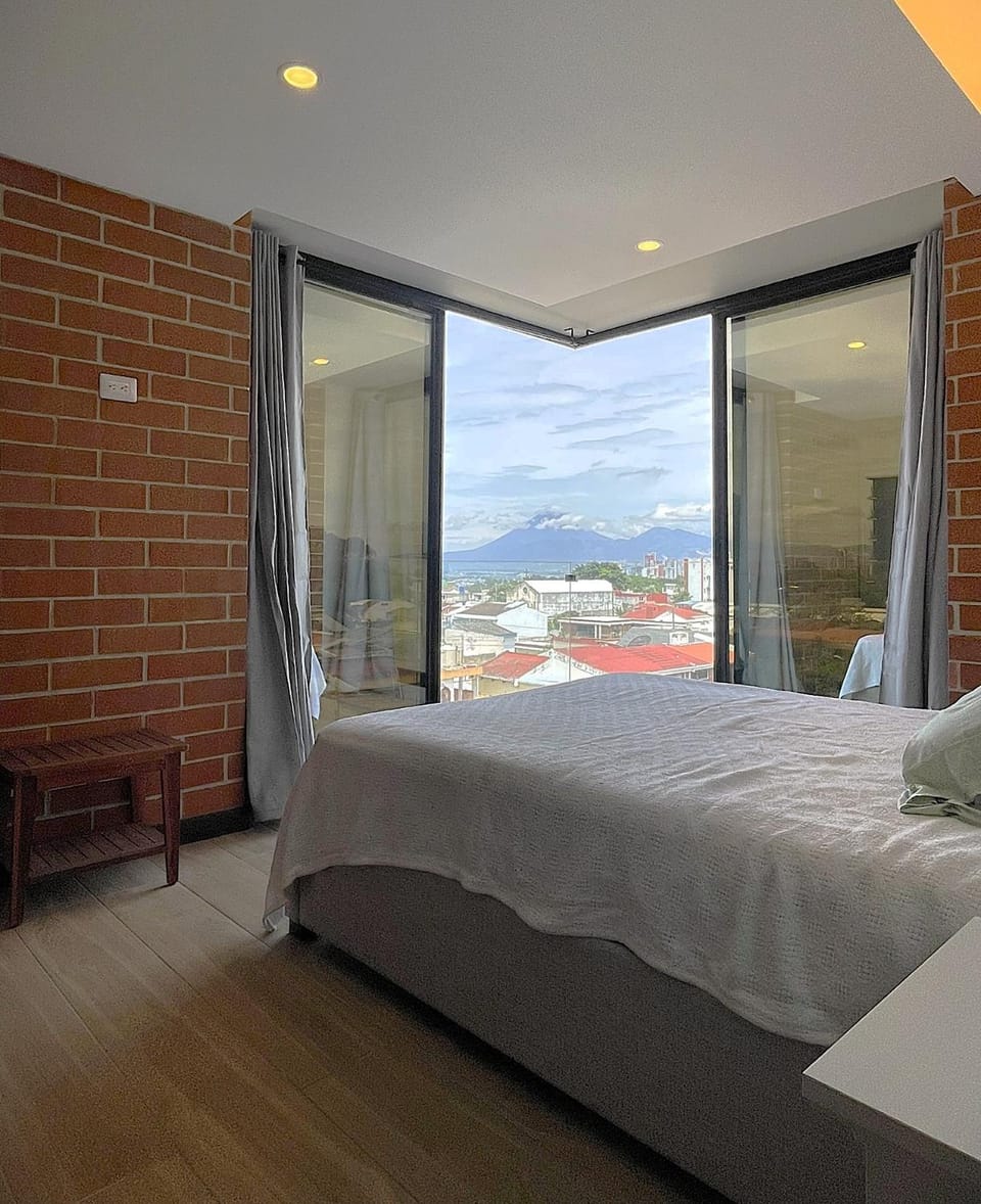 Natural landscape, Photo of the whole room