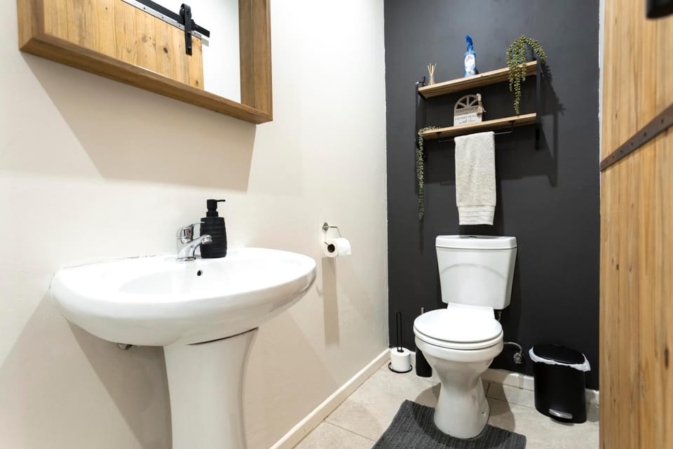 Toilet, Bathroom