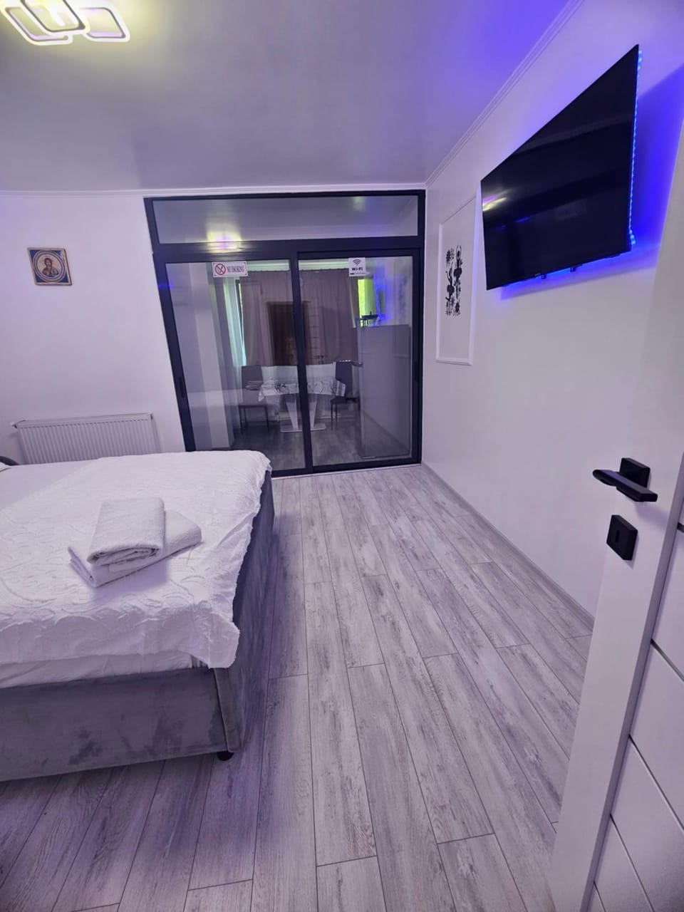 Luxury Studio LCF Apartment in Romania