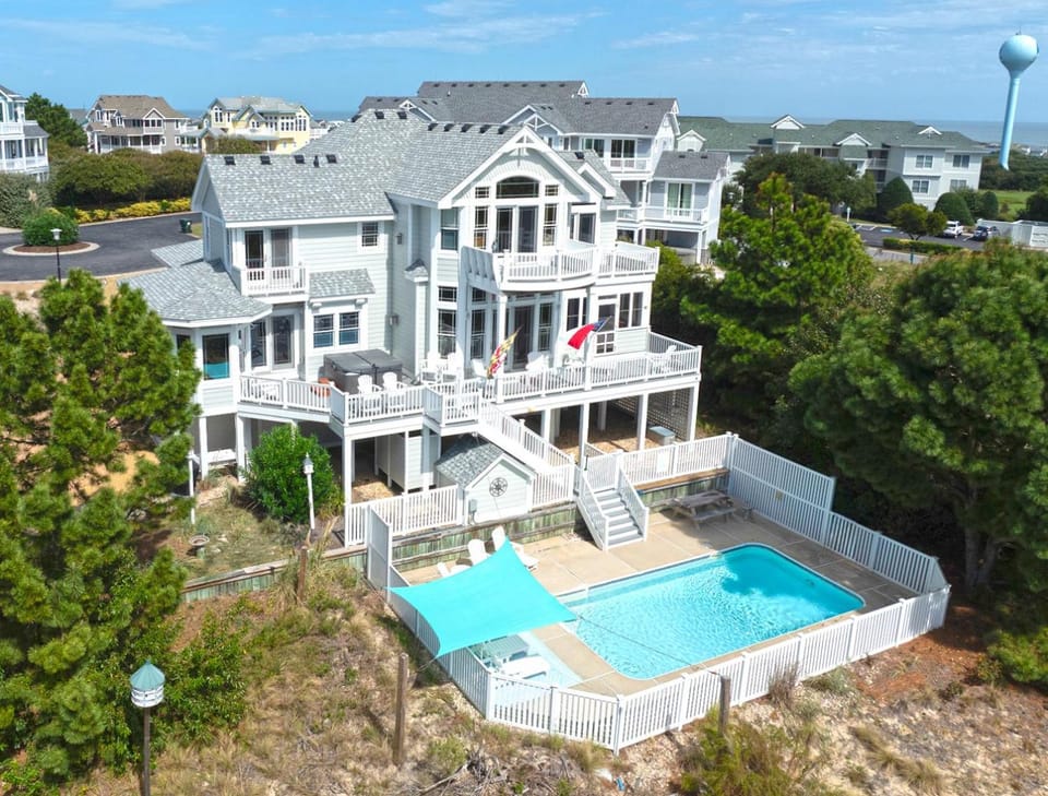 The Edge Of Reality House in Corolla