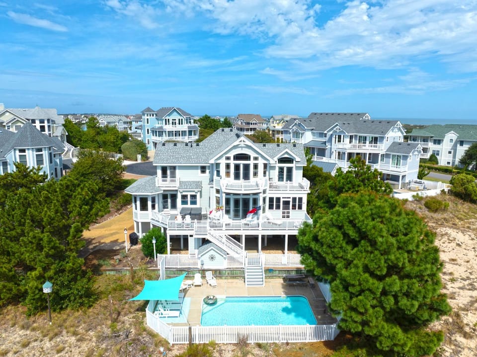 The Edge Of Reality House in Corolla