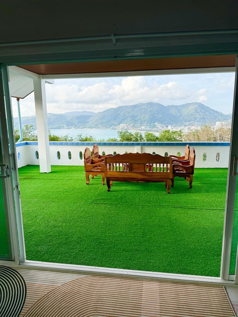 Villa Seaview Patong House in Patong