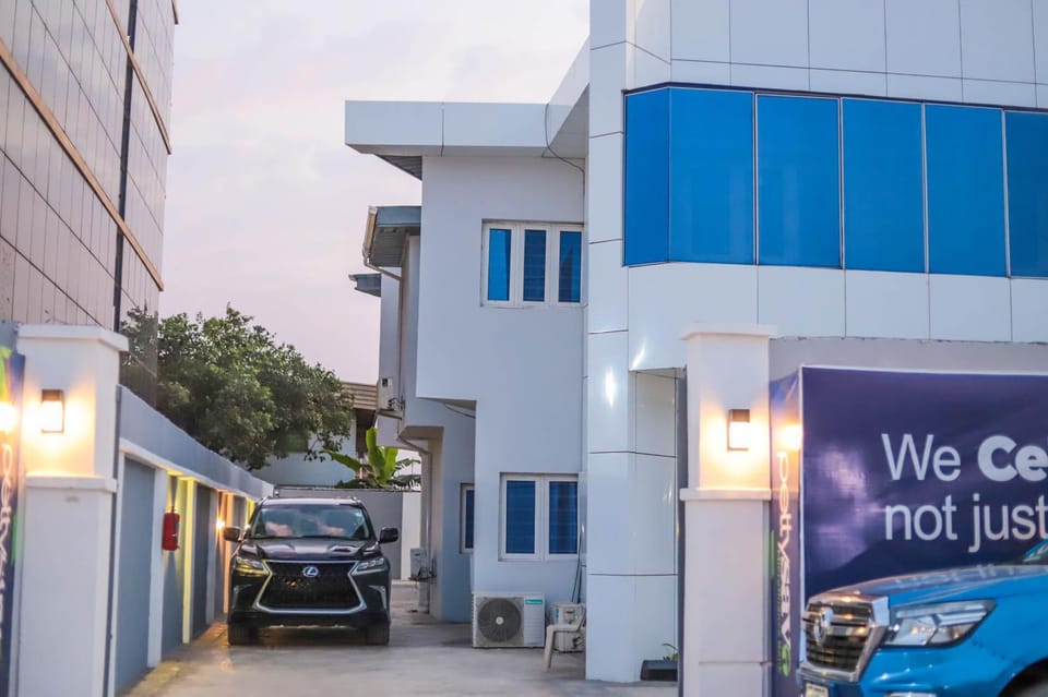 Property building, Street view, Location, Parking