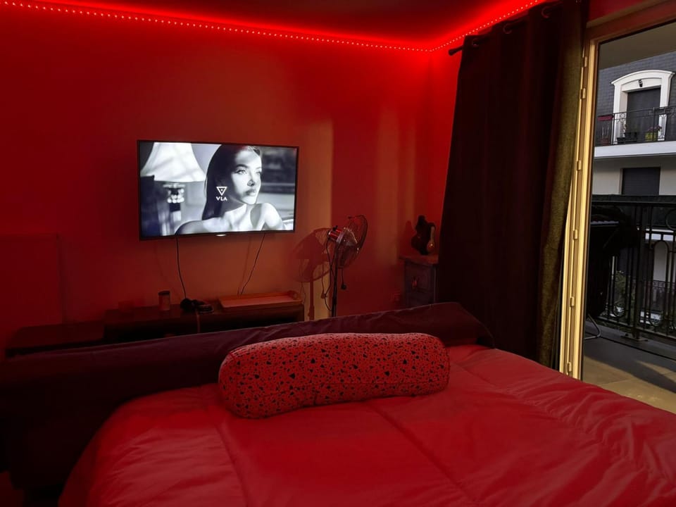 Studio 5 minutes RER A Apartment in Noisy-le-Grand