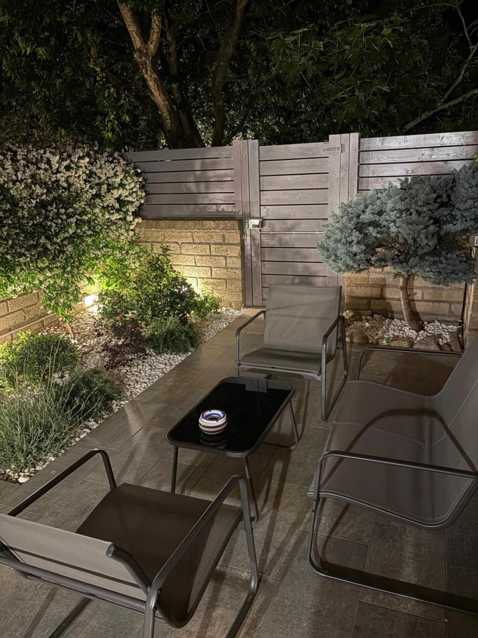 Night, Garden