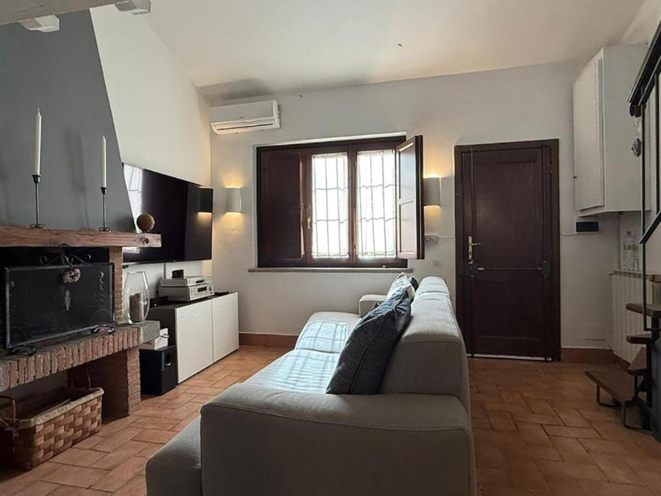 TV and multimedia, Dining area, air conditioner