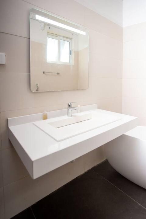 Junior Suite Earth - 5C Hotel in Greater Accra Region, Ghana
