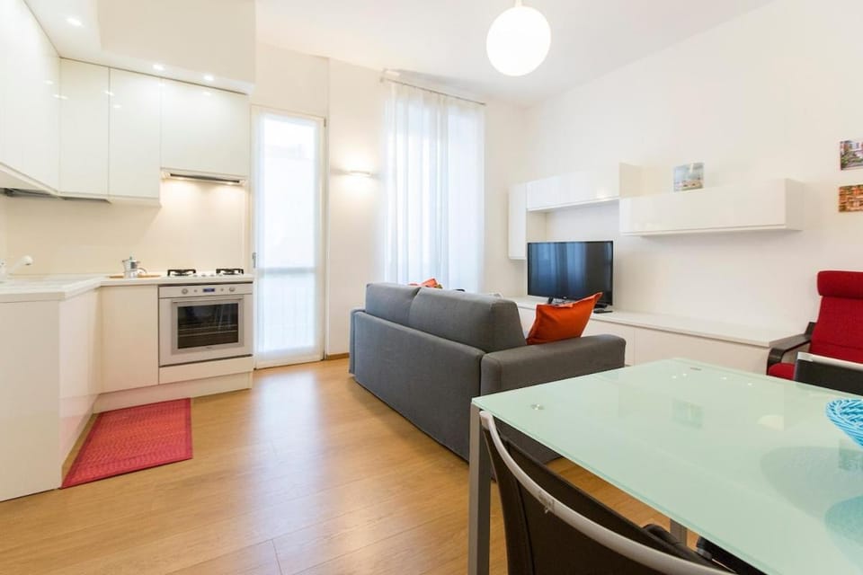 Luminoso Trilocale Centro Navigli Tortona a Milano Apartment in Milan