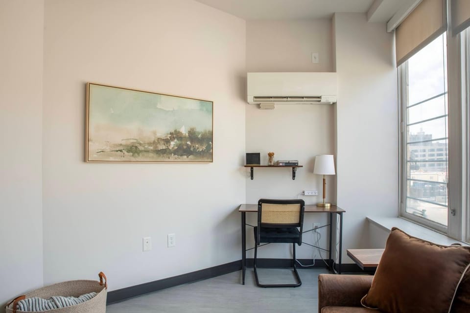 Deer District Studio Apt - One Block from Fiserv and Baird Apartment in Milwaukee