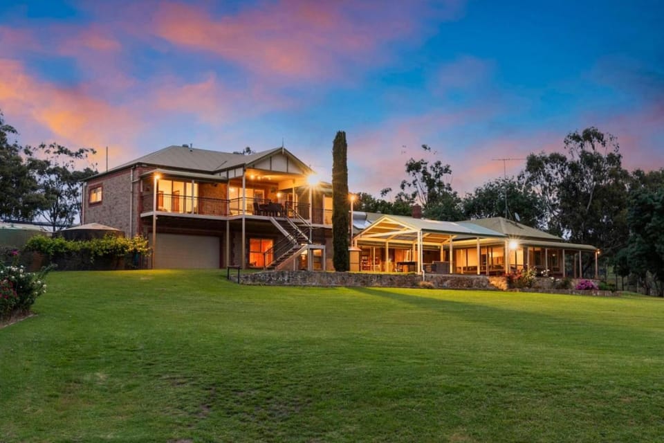 Secluded Stylish and Spacious The LostPlot House in Strathalbyn