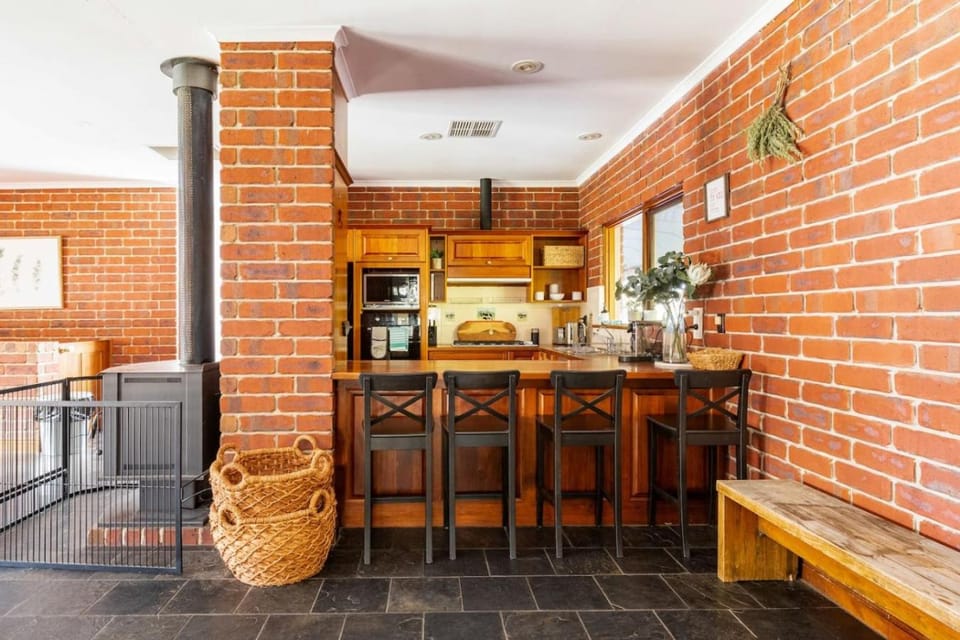 Secluded Stylish and Spacious The LostPlot House in Strathalbyn