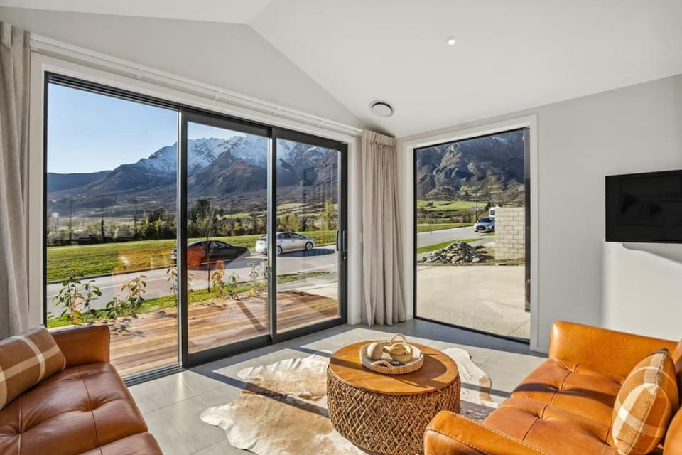 Living room, Seating area, Mountain view