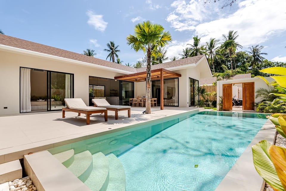 Property building, Day, Natural landscape, Garden, Garden view, Pool view, Swimming pool, sunbed