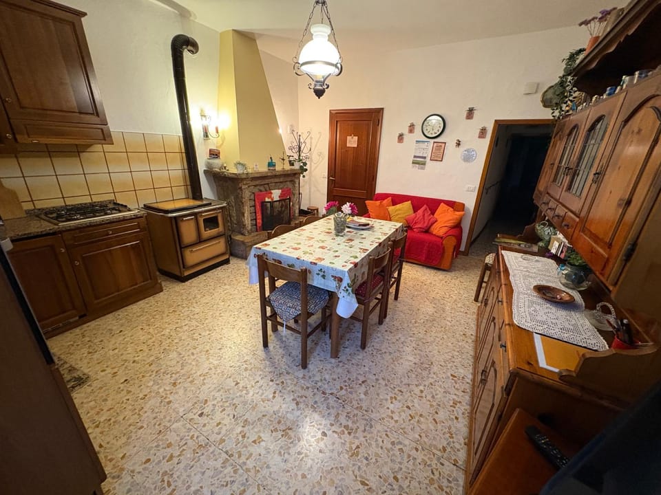 La casa di Nonna nel Piazzalino Asciano Siena Crete Senesi Apartment in Tuscany