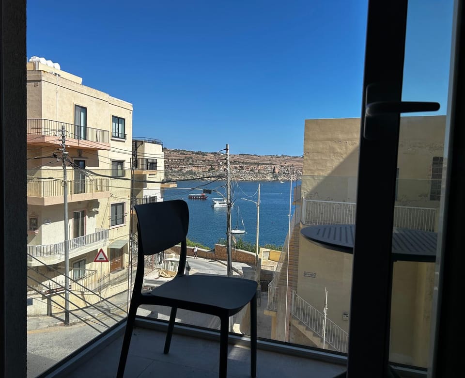 View (from property/room), Balcony/Terrace, Seating area, Sea view