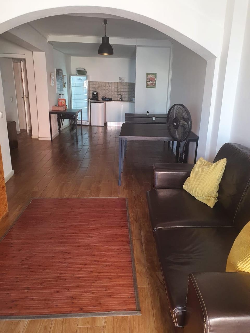 Kitchen or kitchenette, Living room, Seating area