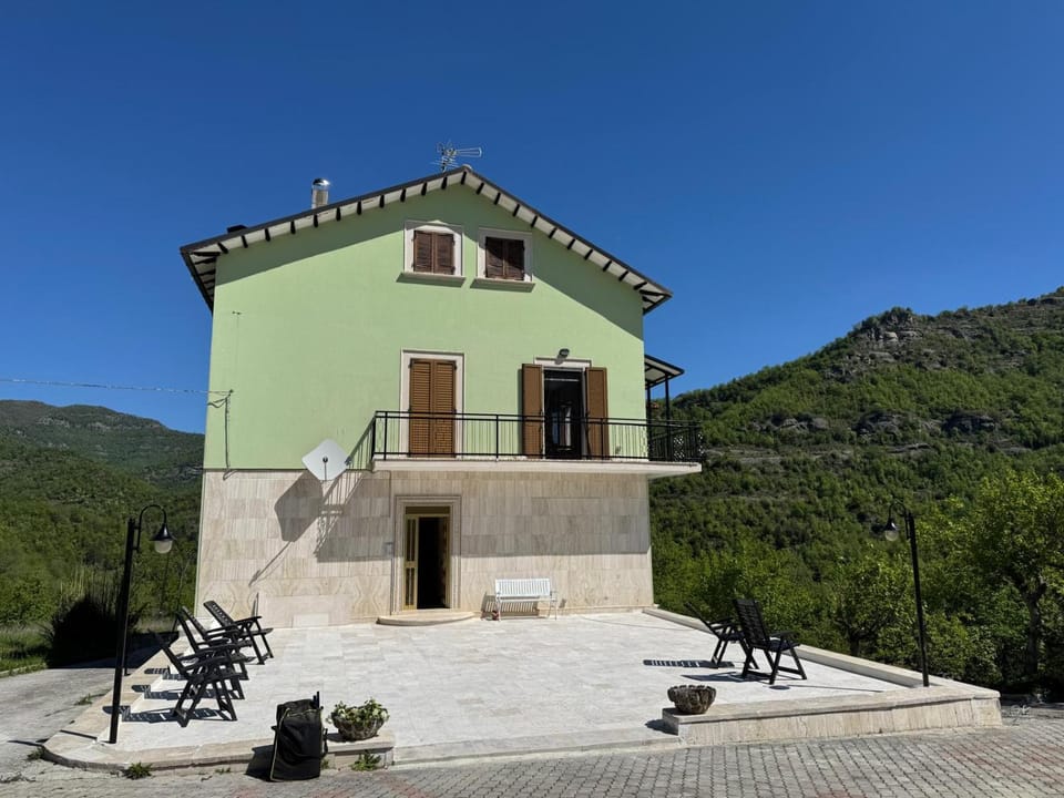 Property building, Spring, Day, Natural landscape, Mountain view