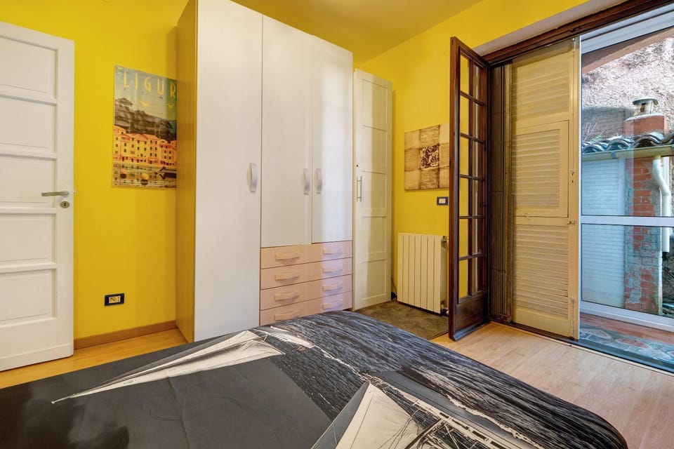 Property building, Living room, Bedroom