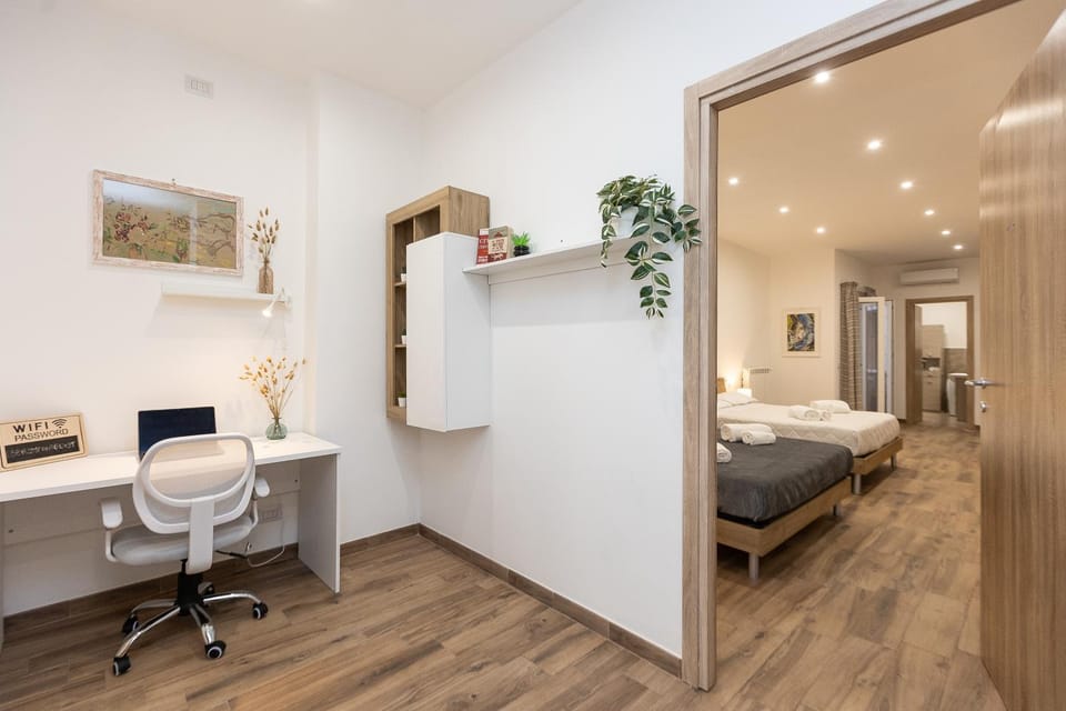 Photo of the whole room, Seating area, Bedroom