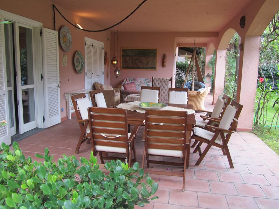 Patio, Garden, Dining area