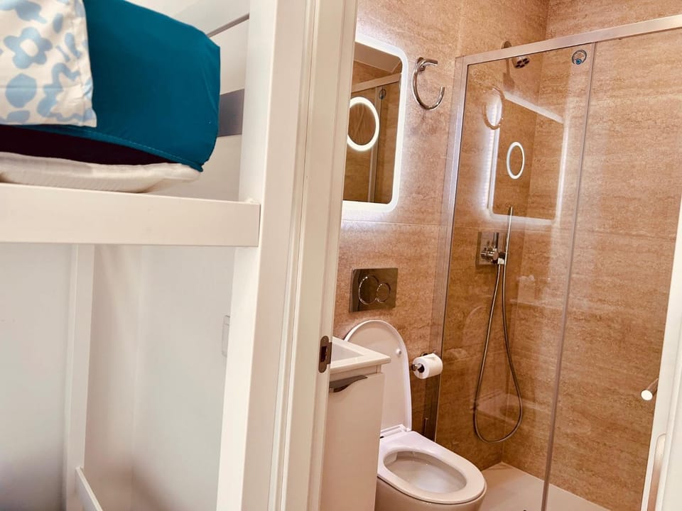Lagos Marina- 7NightDiscount- Twin Room Apartment in Lagos