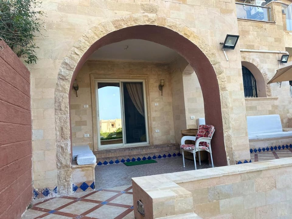 Property building, Balcony/Terrace