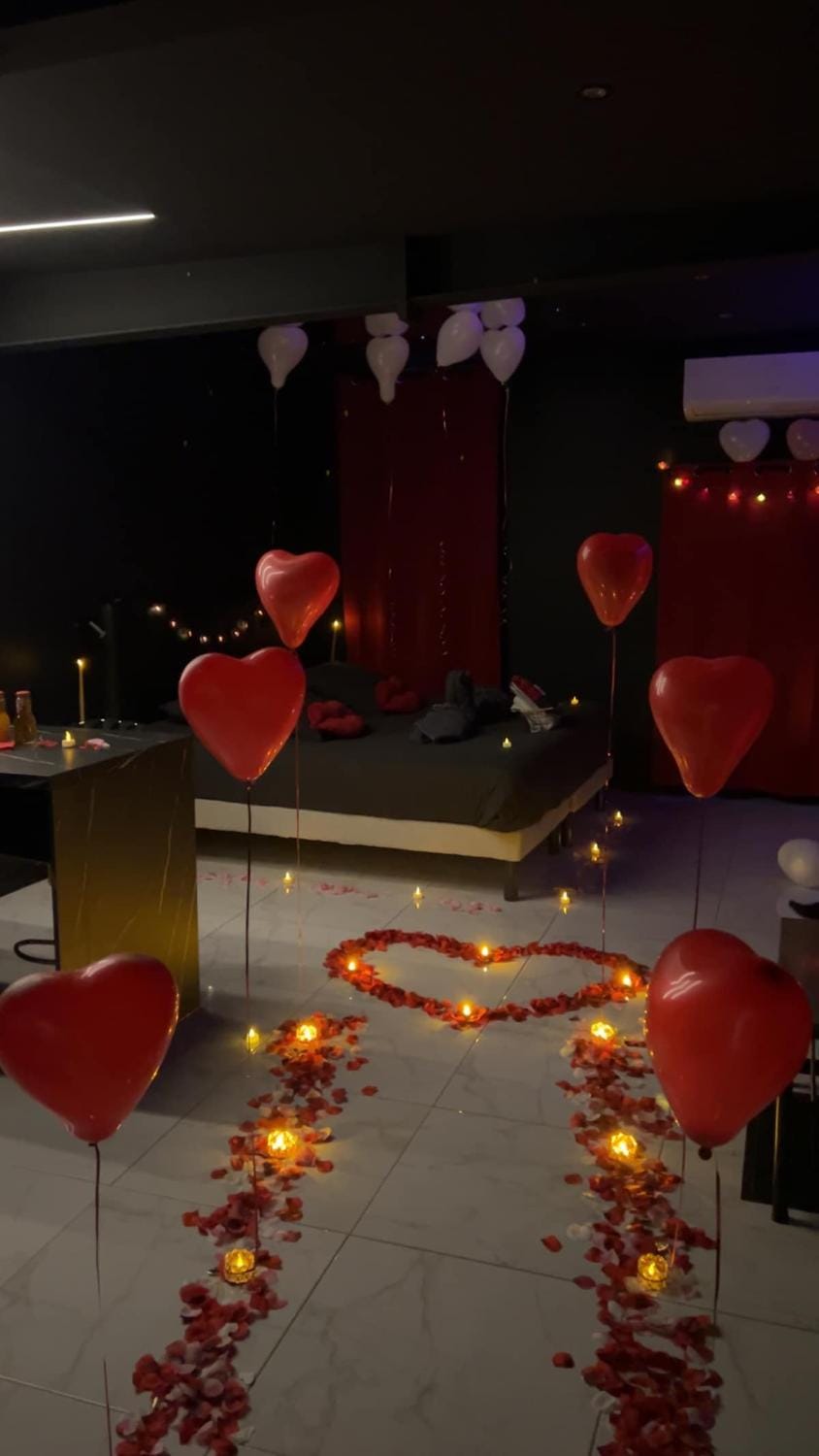 Luxueux appartement avec jacuzzi dans le centre de Macon ,snacking et cadeau Apartment in Bourgogne-Franche-Comté