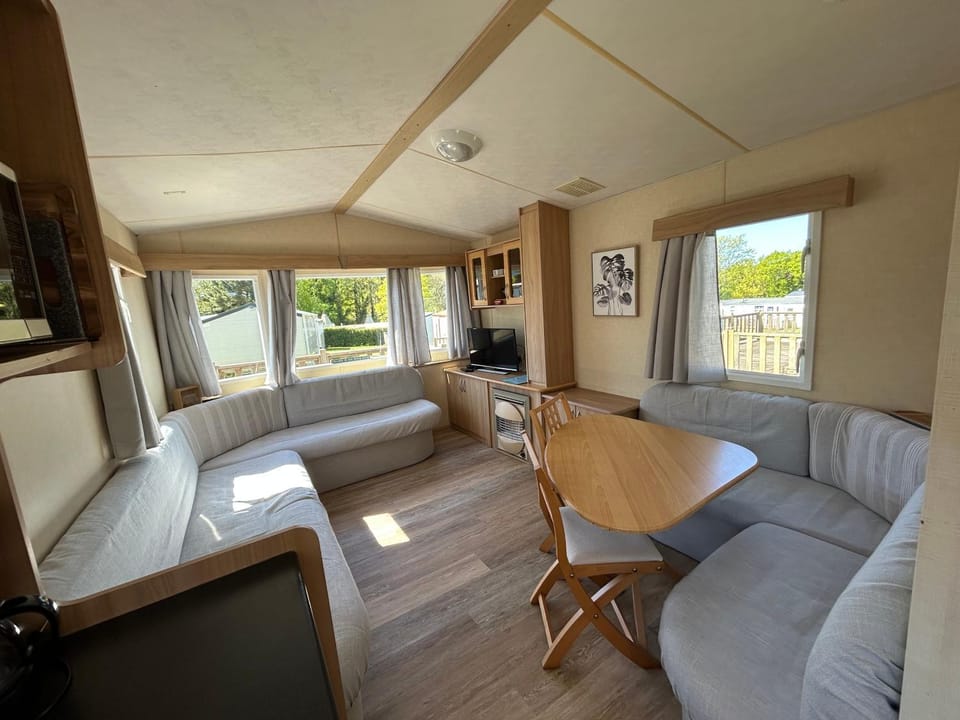 Charmant Mobil-home 3 chambres de Valérie et Hermann Camping 4 étoiles Campground/ 
RV Resort in Clohars-Carnoët