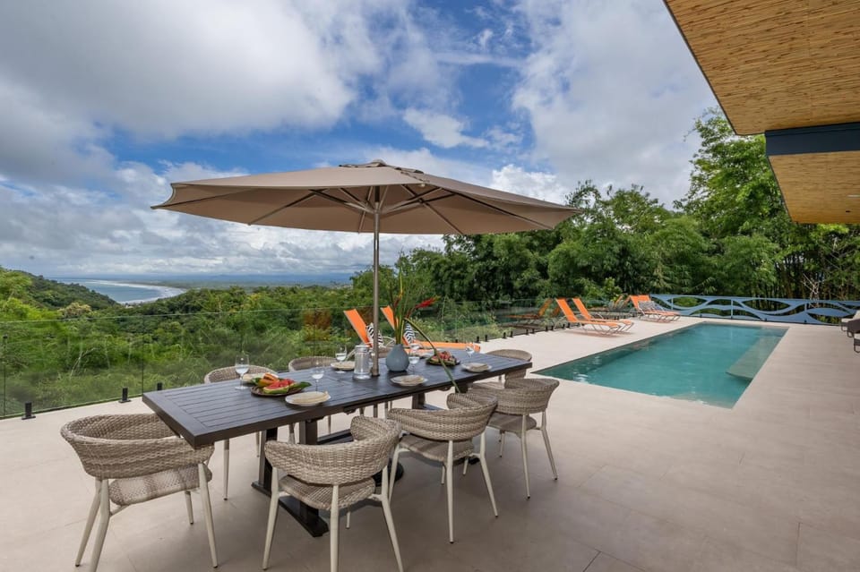 Villa Buddha Belly OceanMountain top views Villa in Quepos