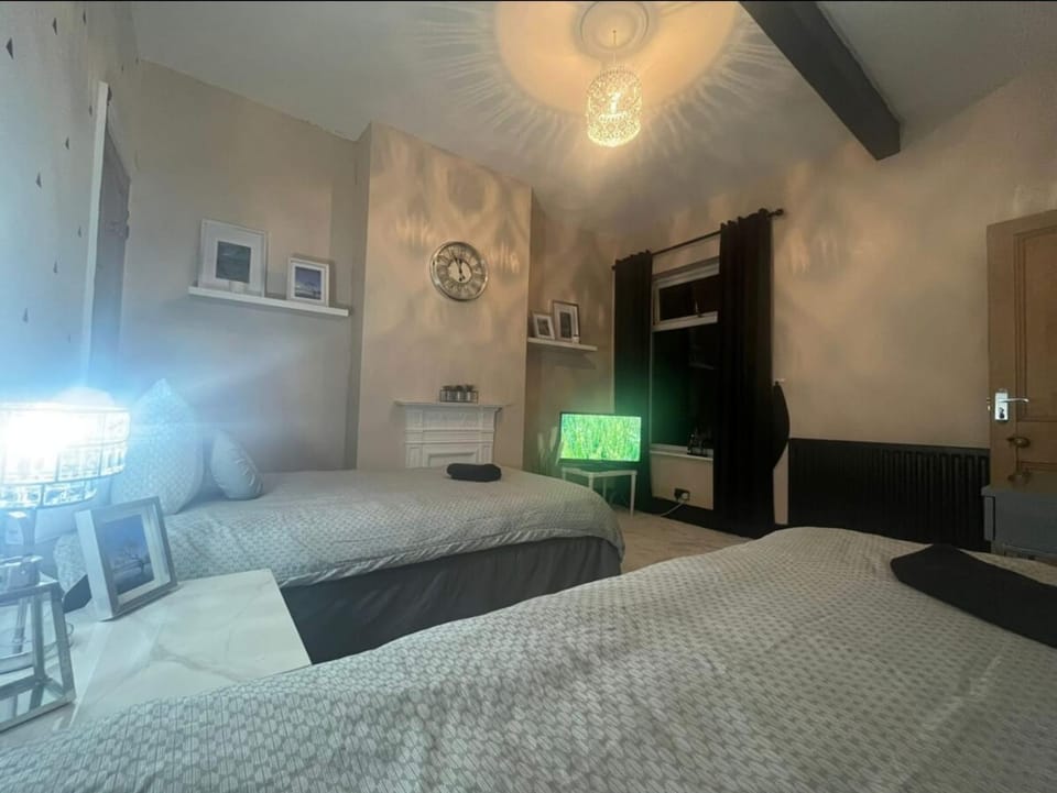 Eton House Vacation rental in Derby