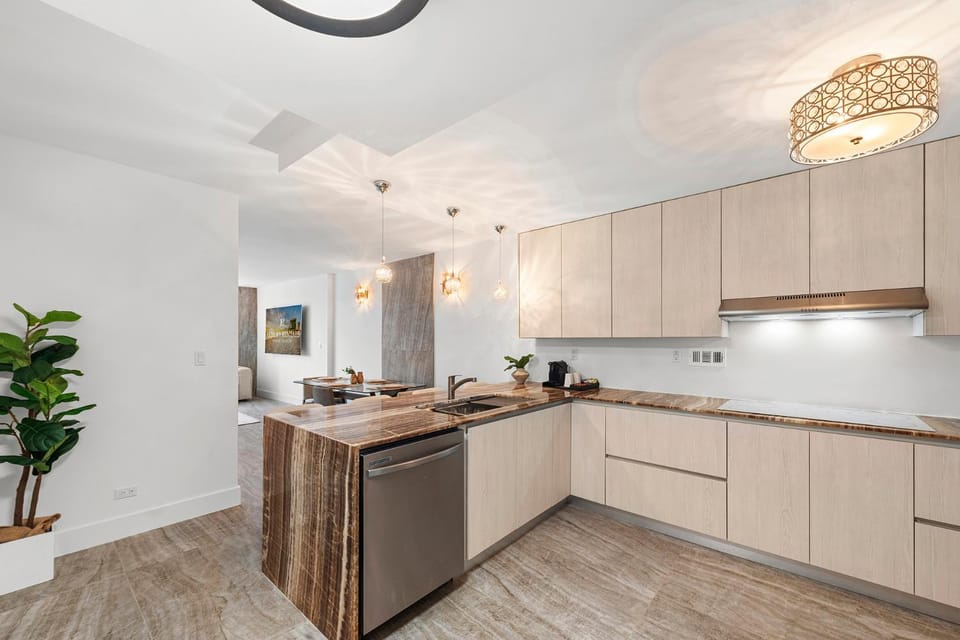 Kitchen or kitchenette, dishwasher, stove