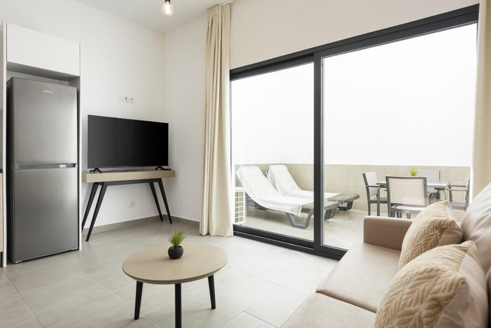 Communal lounge/ TV room, Living room