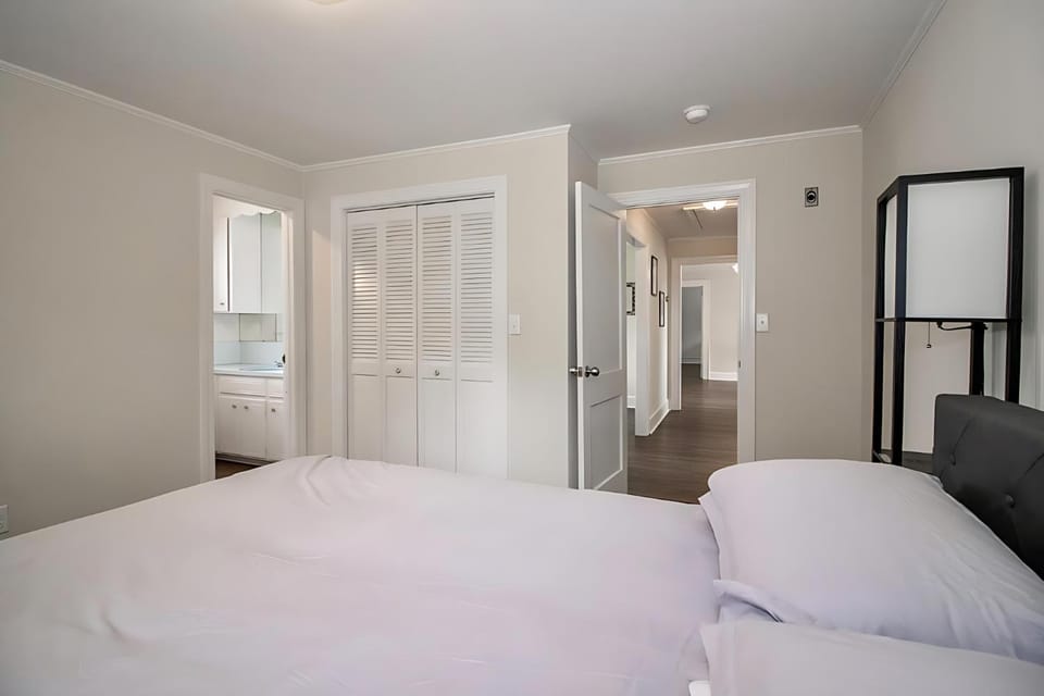 Bed, Bedroom, wardrobe