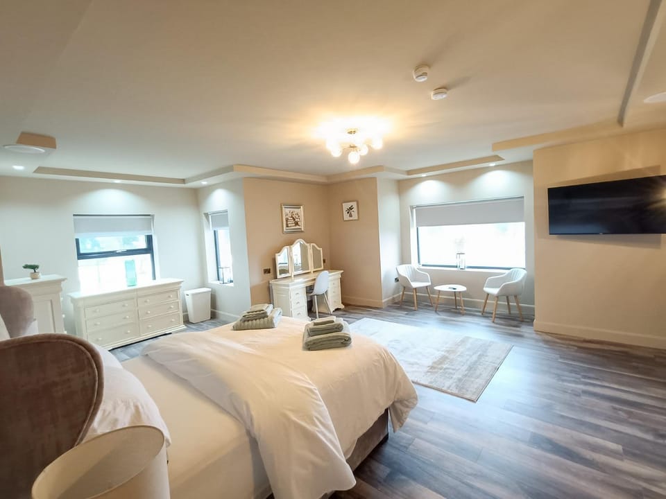 New Spacious Coastal Retreat Apartment in County Donegal