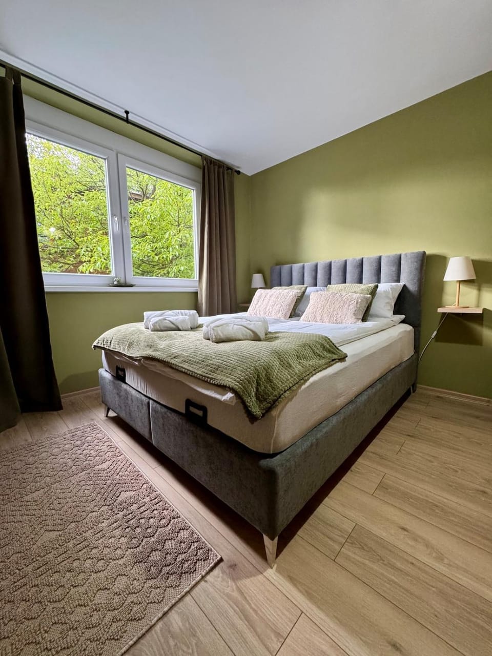 Bed, Bedroom