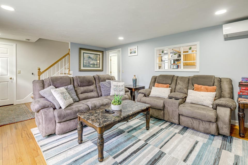 2 Mi to Beach: Quaint West Yarmouth Retreat! House in South Yarmouth