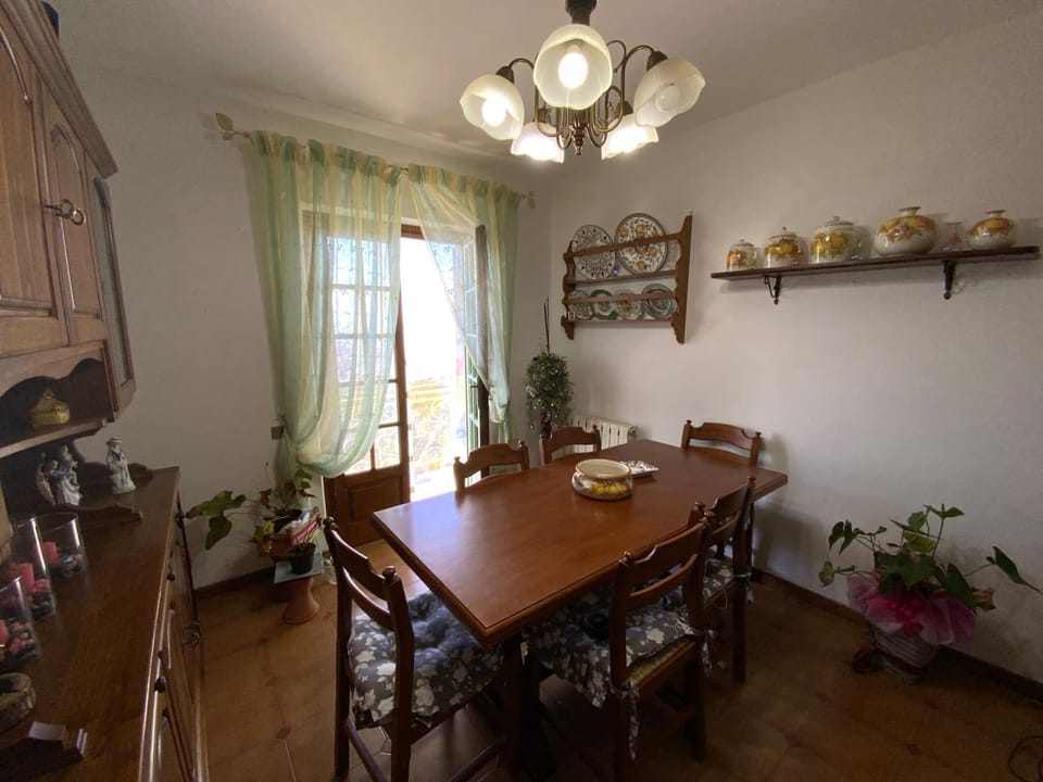 Apartment - Sleeps 5 Balcony Wifi Parking Apartment in Emilia-Romagna