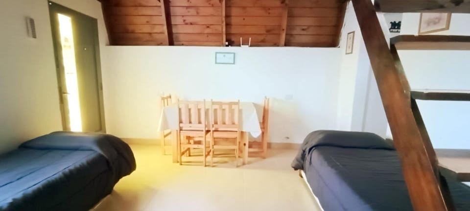 Cabaña Alpina en Villa Serrana La Gruta Chalet in Buenos Aires Province