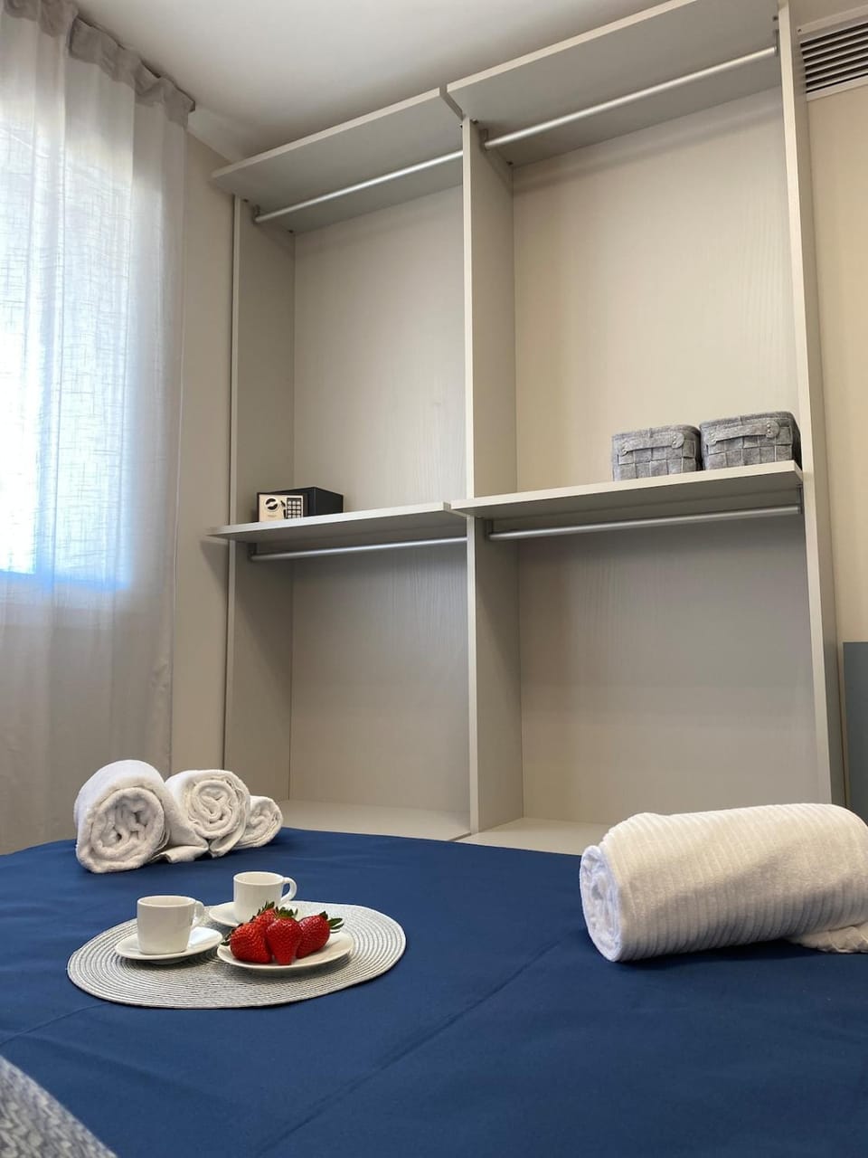 Bedroom, wardrobe